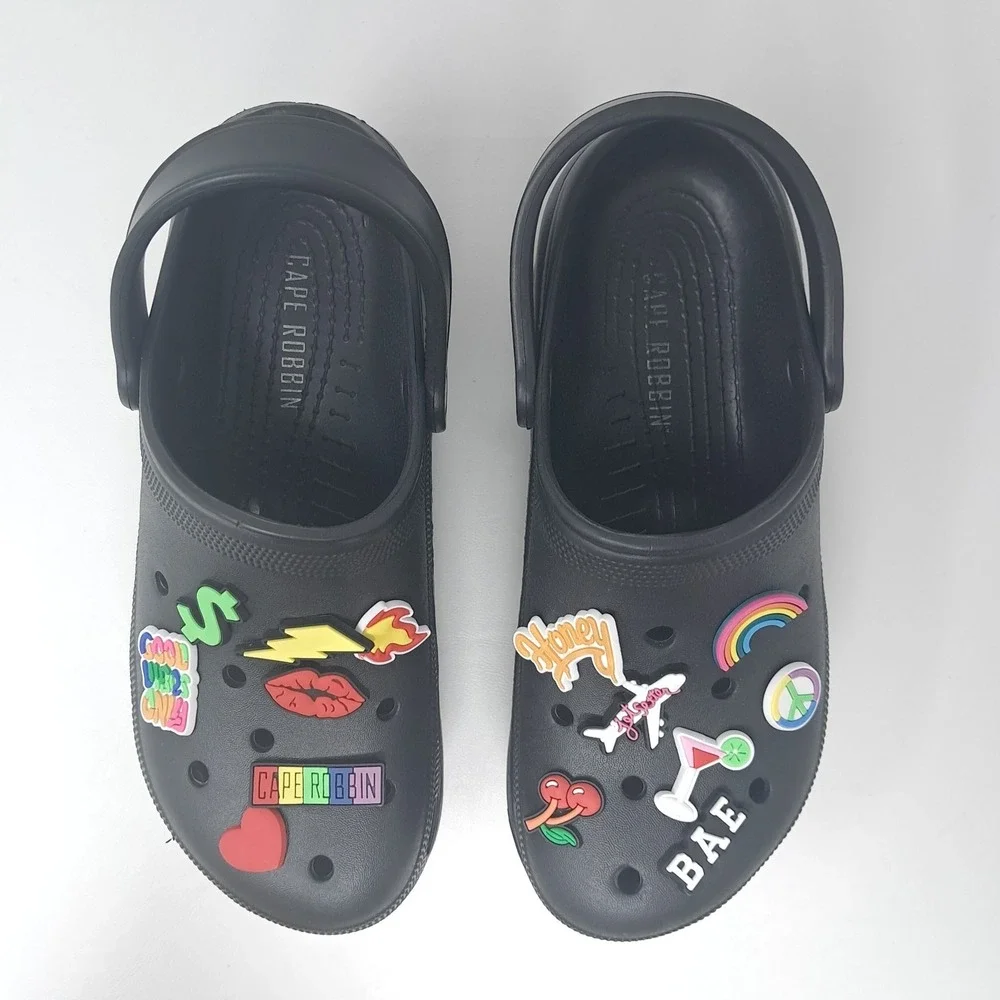 Cape Robbin Gardener-2 Chunky Platform Clogs Charms Black Size 7 Y2K Festival